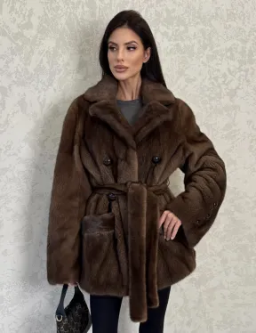 Шикарный норковый жакет с английским воротником и накладными карманами в цвете соболь