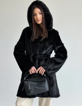 Норковая шуба с капюшоном и меховым поясом в цвете Black