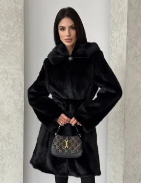 Норковая шуба с капюшоном и меховым поясом в цвете Black