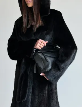 Норковая шуба с капюшоном и меховым поясом в цвете Black