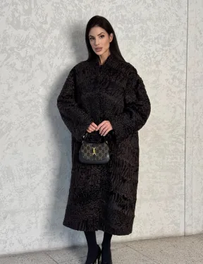 Шуба длинная из меха каракуля в коричневом цвете