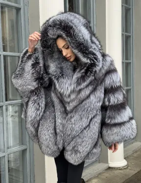 Шуба - пончо из чернобурки с капюшоном