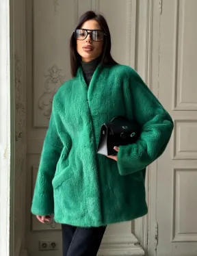 Изумрудный норковый полушубок с V-образным воротником