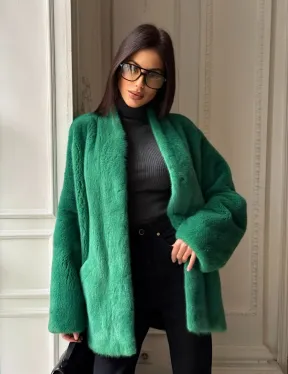 Изумрудный норковый полушубок с V-образным воротником