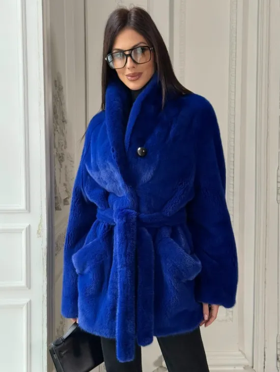 Полушубок из меха премиальной плюшевой норки Electric Blue