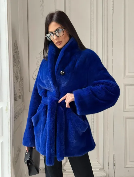 Полушубок из меха премиальной плюшевой норки Electric Blue