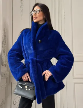 Полушубок из меха премиальной плюшевой норки Electric Blue