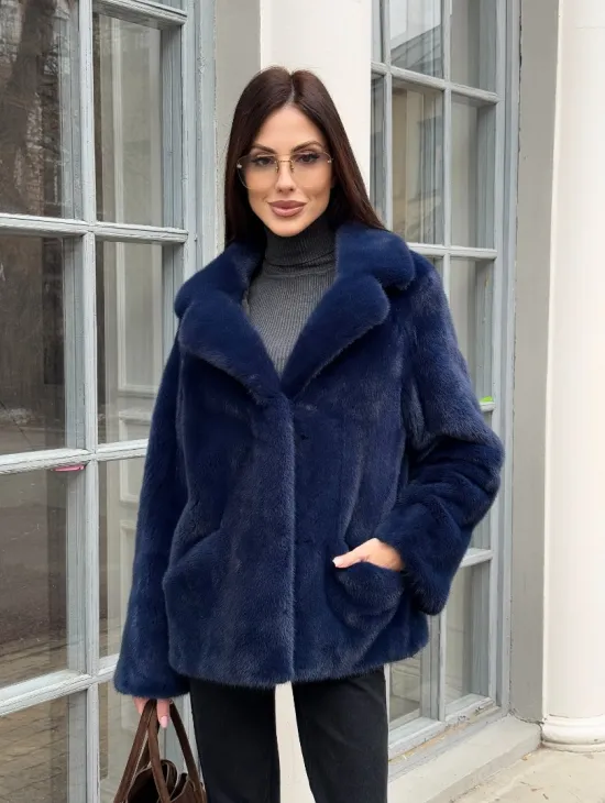 Синий норковый полушубок с английским воротником