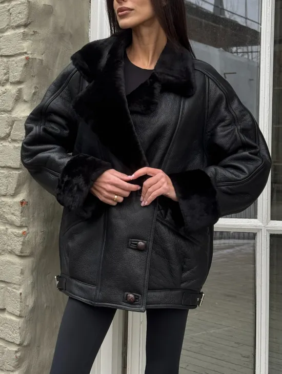 Винтажная куртка - дубленка «Total Black» с английским воротником на пуговицах