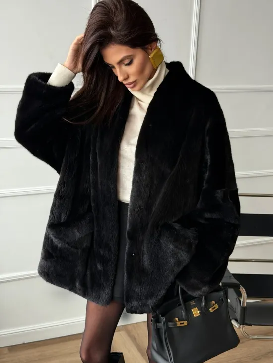Жакет - шуба из норки BLACKGLAMA с V-образным воротником, косыми карманами