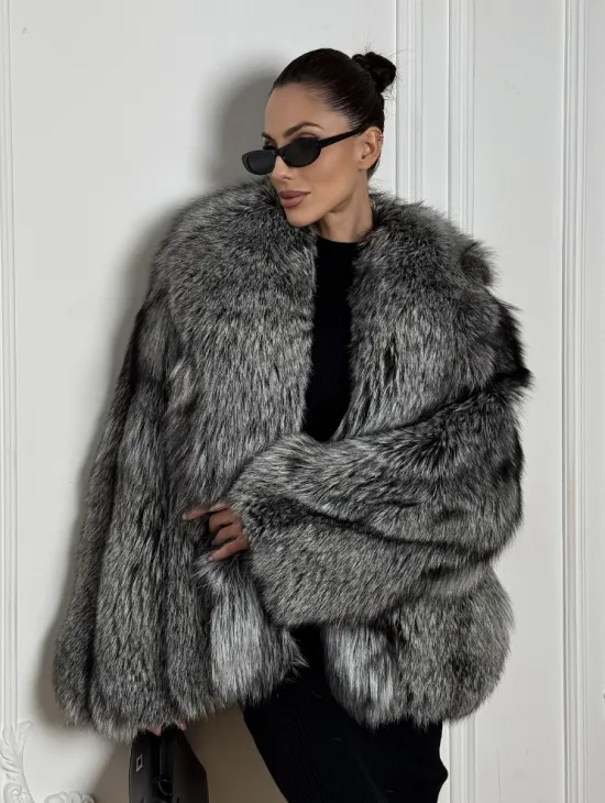 Полушубок из чернобурки A la Vintage с шалевым воротником