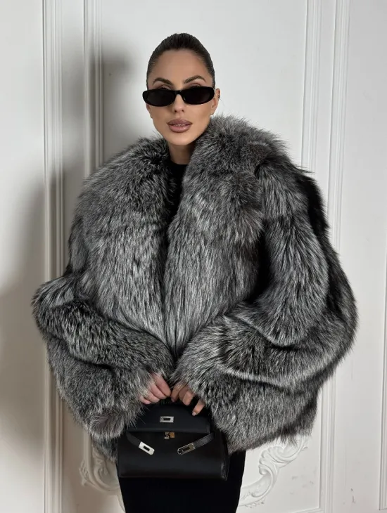 Полушубок из чернобурки A la Vintage с шалевым воротником