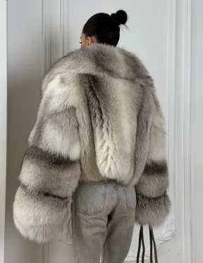 Женская короткая меховая куртка - шуба из натурального лисьего меха
