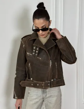 Коричневая куртка- косуха из натуральной винтажной кожи с отложным воротником и молниями на плечах