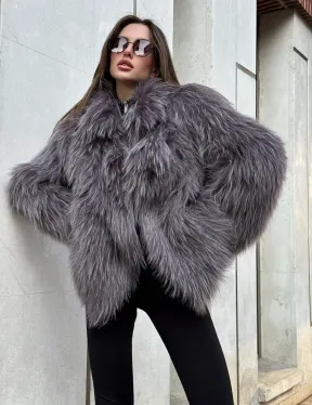 Шуба из меха енота с английским воротником цвет - лаванда
