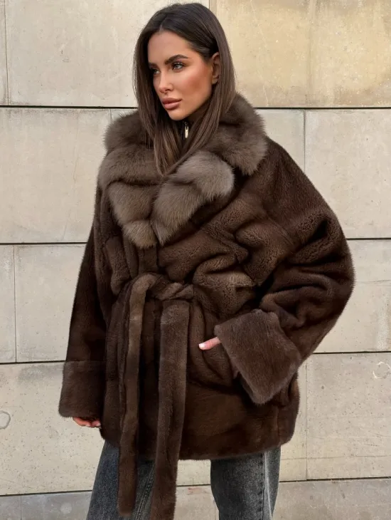Коричневый норковый полушубок 