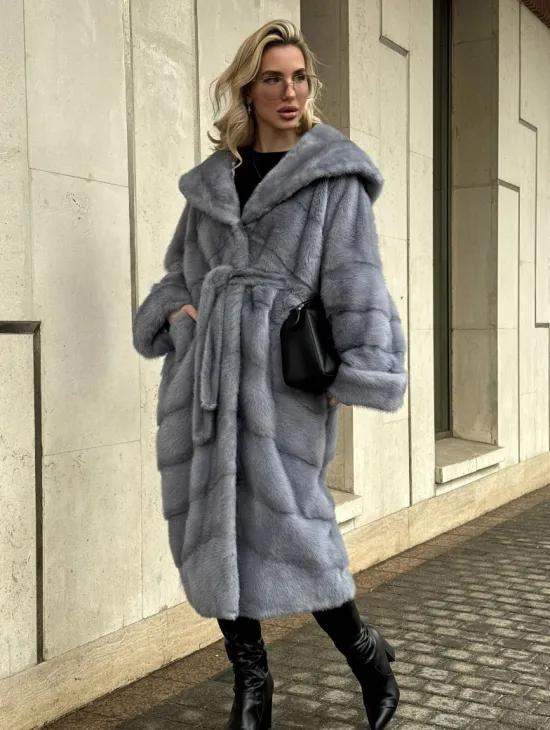 Удлиненная норковая шуба - кимоно с капюшоном