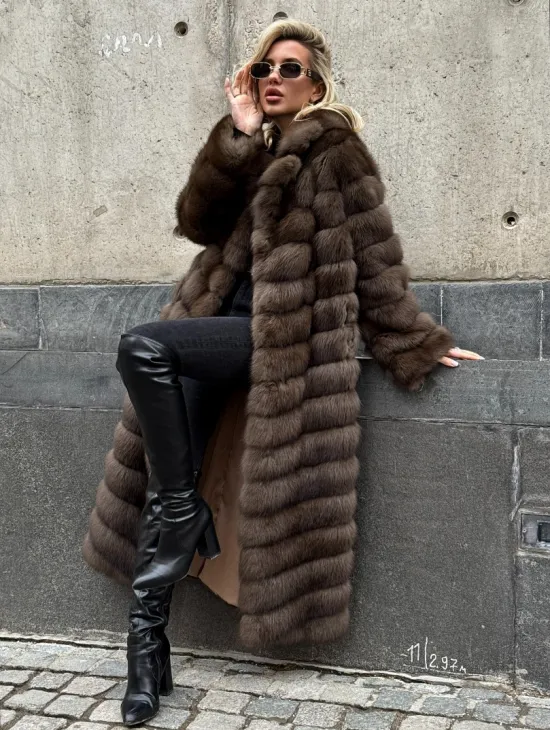 Длинная шуба из меха куницы Exclusive fur