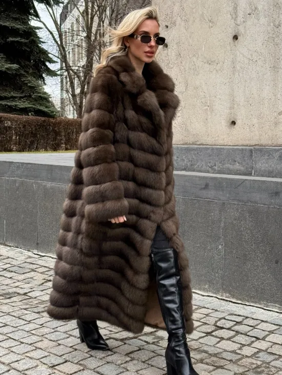 Длинная шуба из меха куницы Exclusive fur