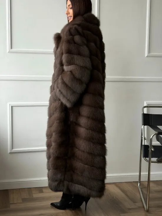 Длинная шуба из меха куницы Exclusive fur