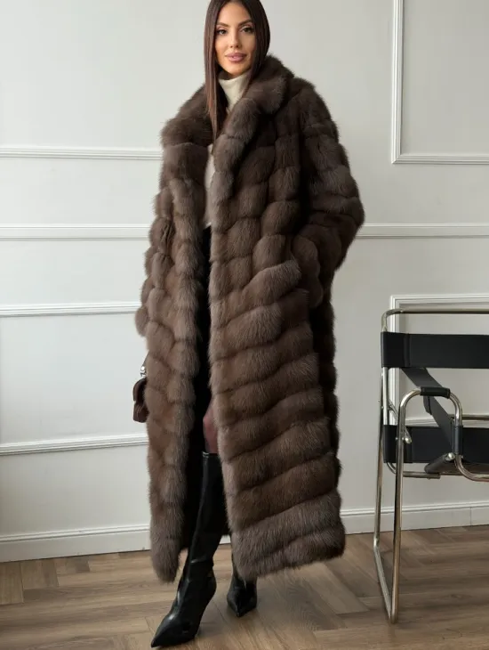 Длинная шуба из меха куницы Exclusive fur