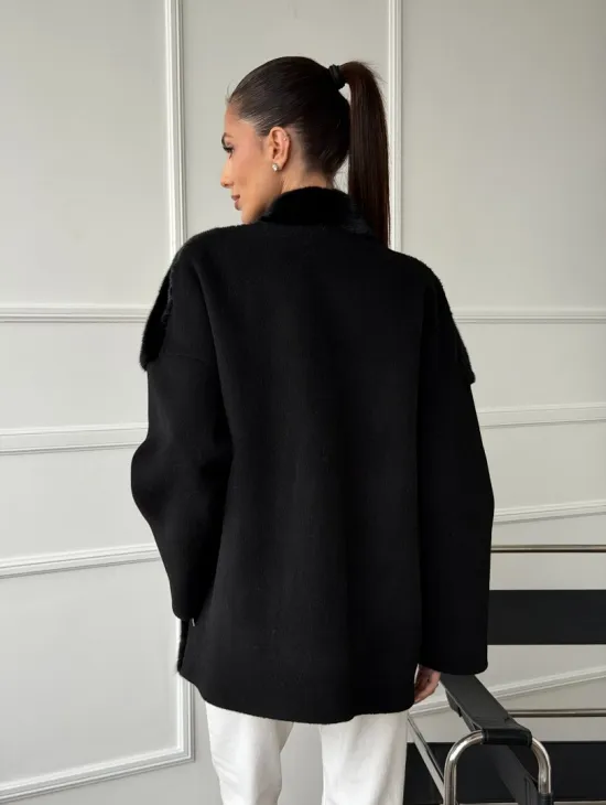 Полупальто демисезонное шерстяное с отделкой из меха норки