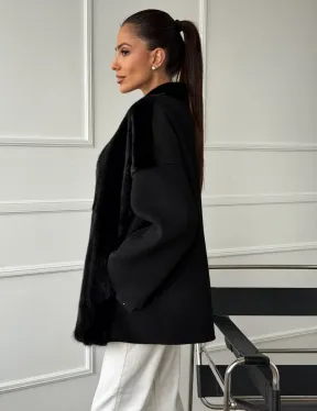 Полупальто демисезонное шерстяное с отделкой из меха норки