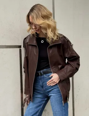 Коричневая кожаная курточка - бомбер на молнии