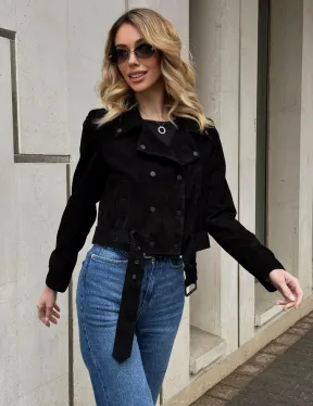 Черная короткая курточка из натуральной замши
