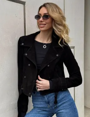 Черная короткая курточка из натуральной замши