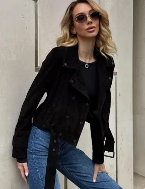 Черная короткая курточка из натуральной замши