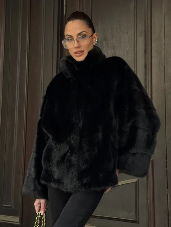 Норковый полушубок черного цвет стойка воротник