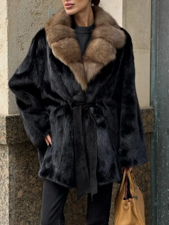 Черный норковый полушубок - кимоно с воротником из меха куницы