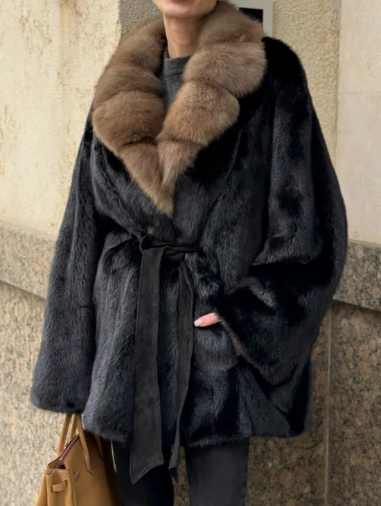 Черный норковый полушубок - кимоно с воротником из меха куницы