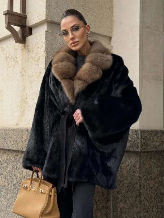 Черный норковый полушубок - кимоно с воротником из меха куницы