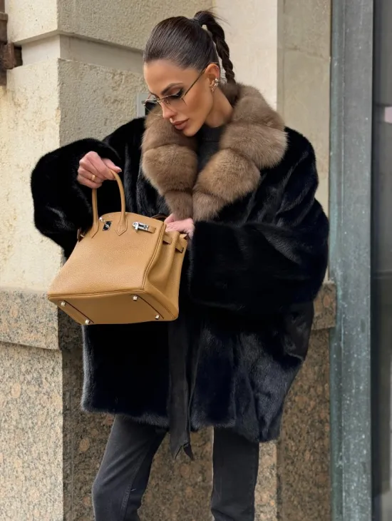 Черный норковый полушубок - кимоно с воротником из меха куницы