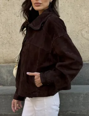 Демисезонная короткая замшевая куртка 