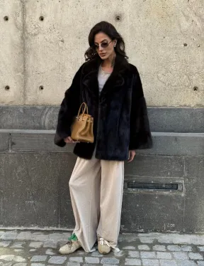 Норковая шуба в цвете махагон