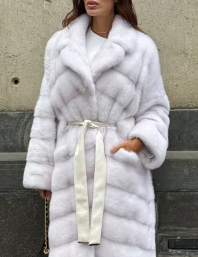 Белая норковая шуба с английским воротником