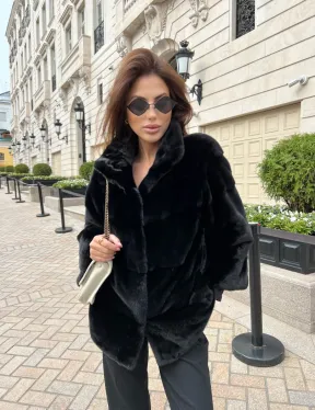 Черная короткая шуба из аукционной норки NAFA