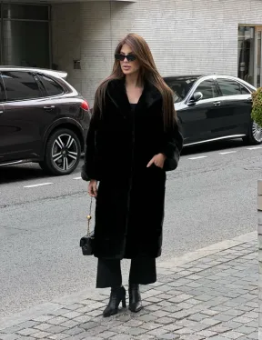 Шуба из меха норки SAGA FURS с капюшоном