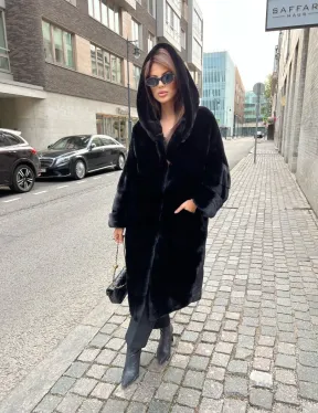 Шуба из меха норки SAGA FURS с капюшоном