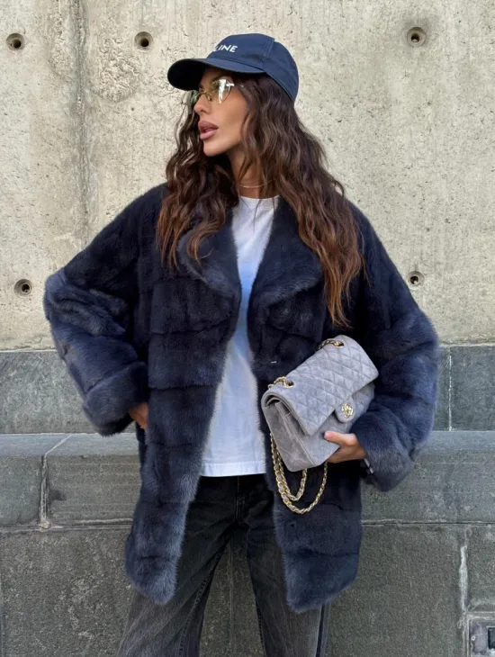 Короткая норковая шуба - автоледи