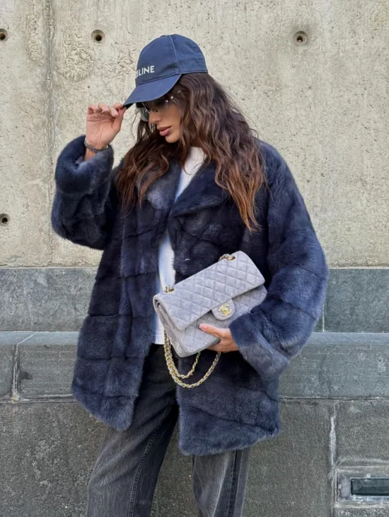 Короткая норковая шуба - автоледи