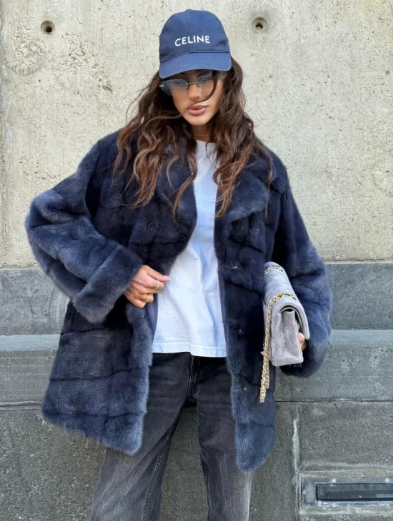 Короткая норковая шуба - автоледи