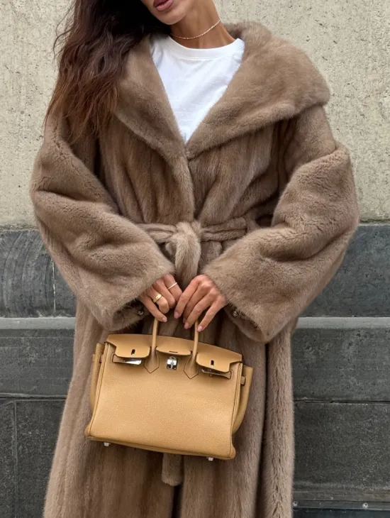 Длинная норковая шуба Pastel с капюшоном кобра