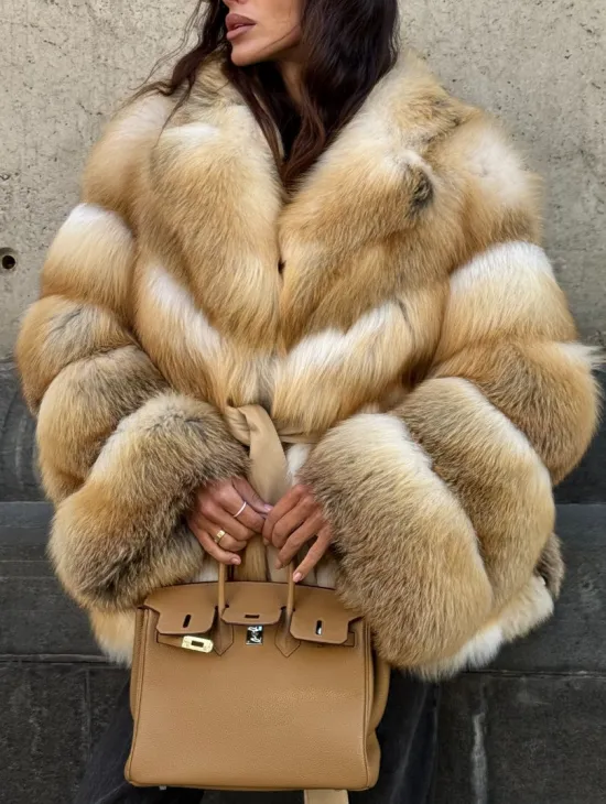 Шуба из меха лисы Golden Sunrise с английским воротником