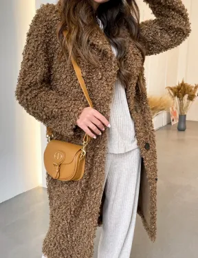 Шуба из искусственного меха