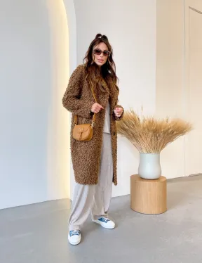 Шуба из искусственного меха