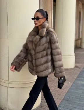 Короткая шуба из куницы - цвет пастель